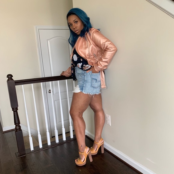 Tory Burch sandals - Picture 3 of 8